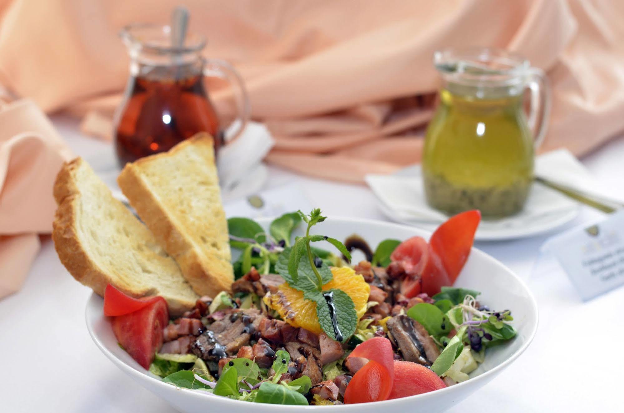 Hotel Sungarden Wellness 4*